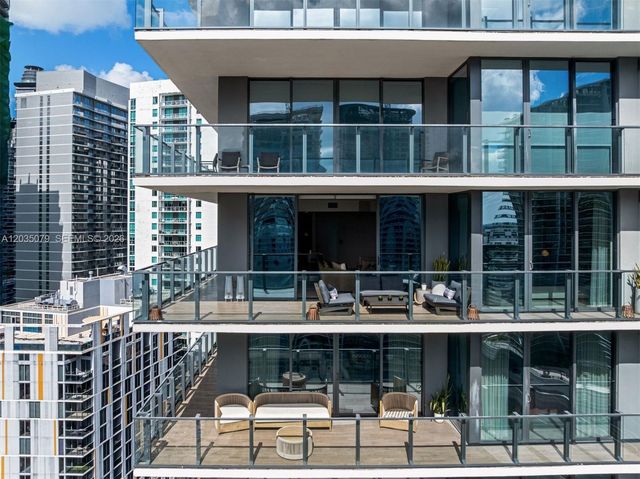 68 SE 6th Street 2612, Miami, FL 33131