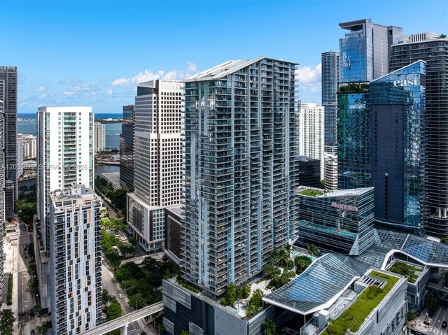 68 SE 6th Street 2612, Miami, FL 33131