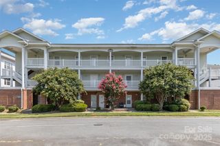 9271 Meadow Vista Road, Charlotte, NC 28213