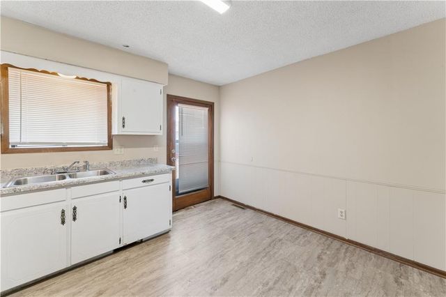 113-115 Brookridge Drive, Harrisonville, MO 64701