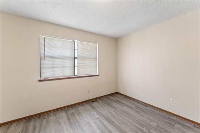 113-115 Brookridge Drive, Harrisonville, MO 64701