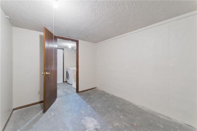 113-115 Brookridge Drive, Harrisonville, MO 64701