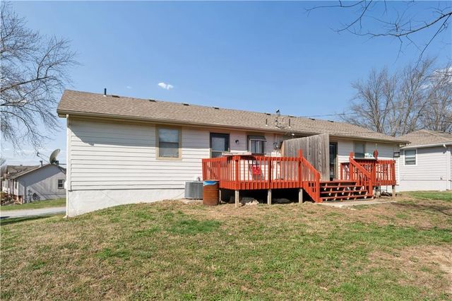 113-115 Brookridge Drive, Harrisonville, MO 64701