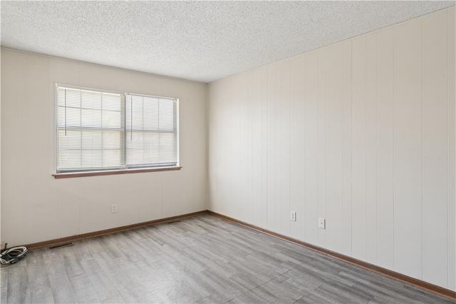 113-115 Brookridge Drive, Harrisonville, MO 64701