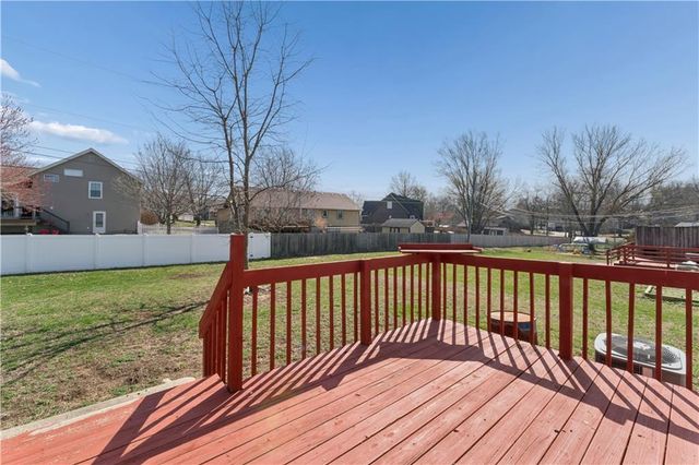 113-115 Brookridge Drive, Harrisonville, MO 64701