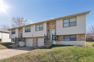 113-115 Brookridge Drive, Harrisonville, MO 64701