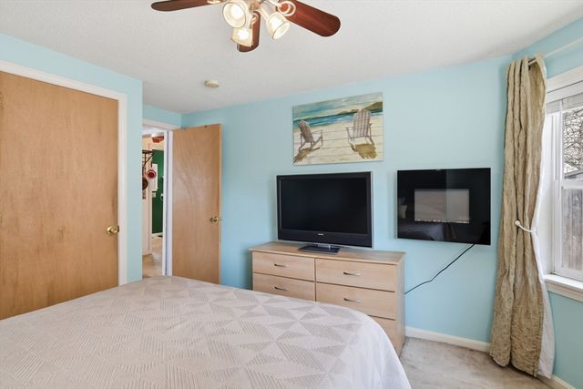 49 West St, Chicopee, MA 01013