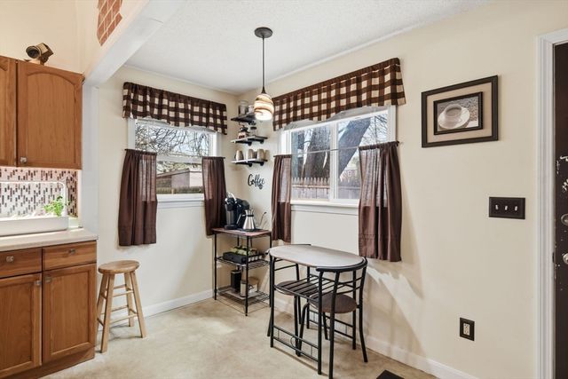 49 West St, Chicopee, MA 01013