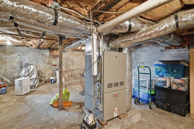 49 West St, Chicopee, MA 01013
