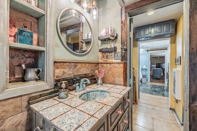 2057 Breezywood Drive, Flower Mound, TX 75022