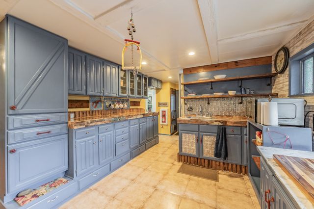 2057 Breezywood Drive, Flower Mound, TX 75022