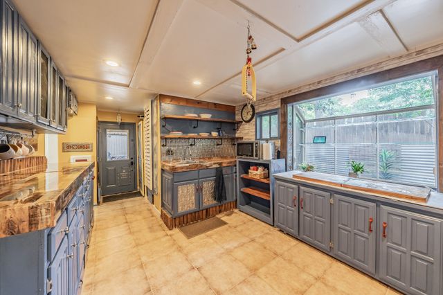 2057 Breezywood Drive, Flower Mound, TX 75022
