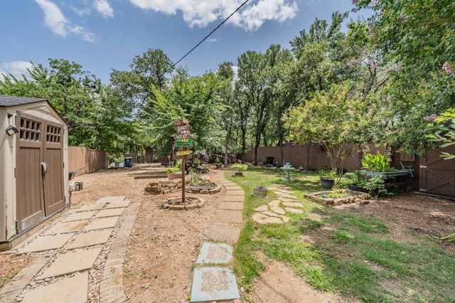 2057 Breezywood Drive, Flower Mound, TX 75022