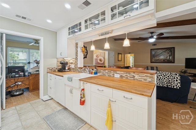 903 Moss Drive, Savannah, GA 31410