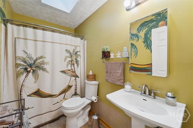 903 Moss Drive, Savannah, GA 31410