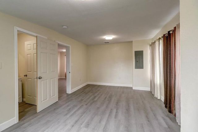 907 Laredo St, Corpus Christi, TX 78401