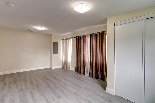 907 Laredo St, Corpus Christi, TX 78401