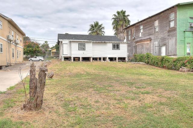 907 Laredo St, Corpus Christi, TX 78401