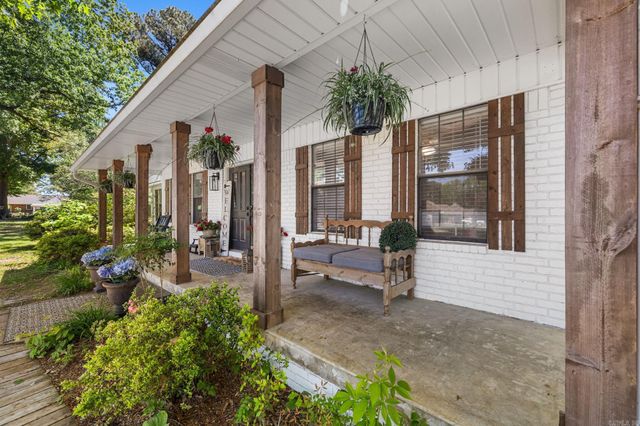 117 Cedar Fence Drive, Beebe, AR 72012