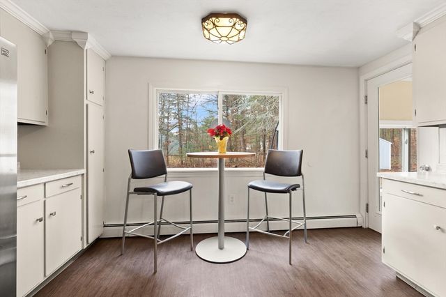 319 Pleasant St, Dunstable, MA 01827