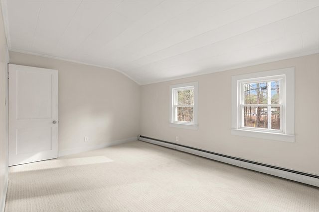 319 Pleasant St, Dunstable, MA 01827