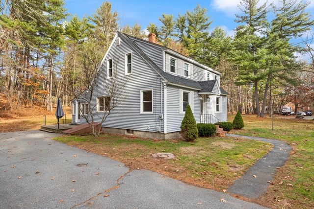 319 Pleasant St, Dunstable, MA 01827