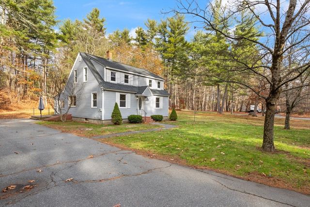 319 Pleasant St, Dunstable, MA 01827