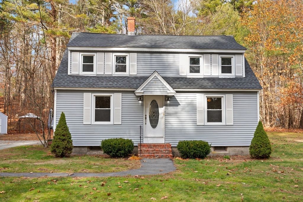 319 Pleasant St, Dunstable, MA 01827