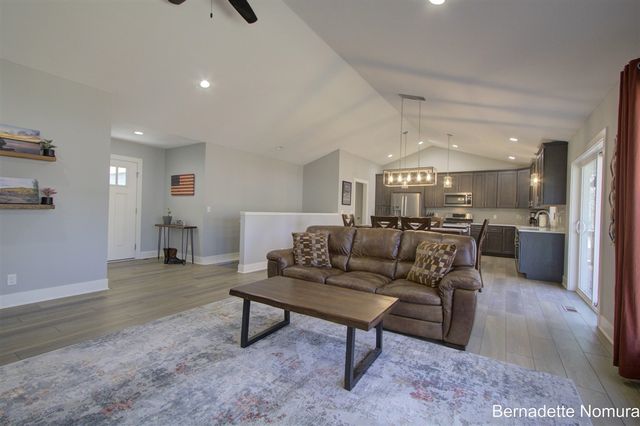 14347 Johnson Street, Grand Haven, MI 49417