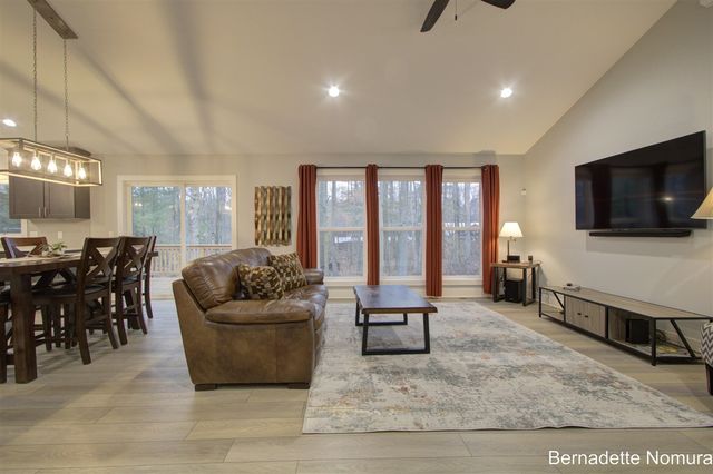 14347 Johnson Street, Grand Haven, MI 49417