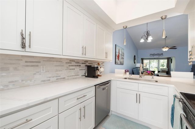 3055 PELICAN PLACE, Clearwater, FL 33762