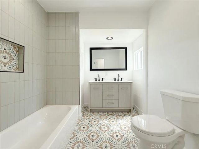 1008 W 134th Place, Compton, CA 90222