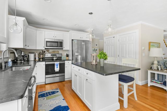 297 Depot Road, Harwich, MA 02645