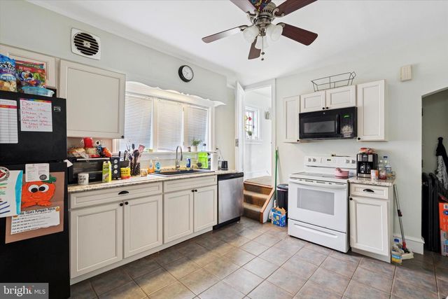 401 E LANCASTER, Shillington, PA 19607