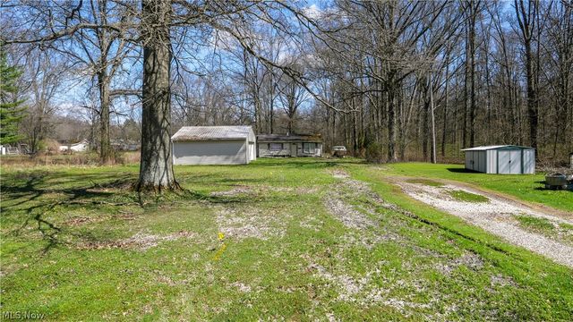 5556 Shaffer Road NW, Warren, OH 44481