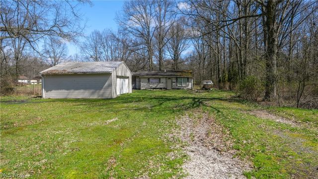 5556 Shaffer Road NW, Warren, OH 44481