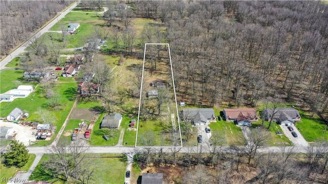 5556 Shaffer Road NW, Warren, OH 44481