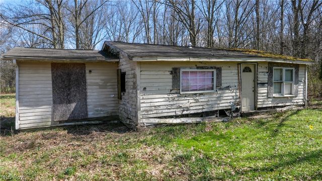 5556 Shaffer Road NW, Warren, OH 44481