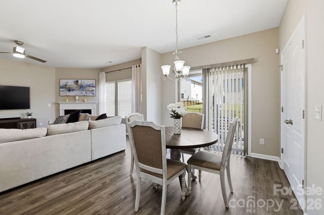 1429 Sunflower Field Place, Matthews, NC 28104