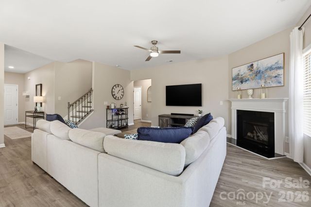 1429 Sunflower Field Place, Matthews, NC 28104