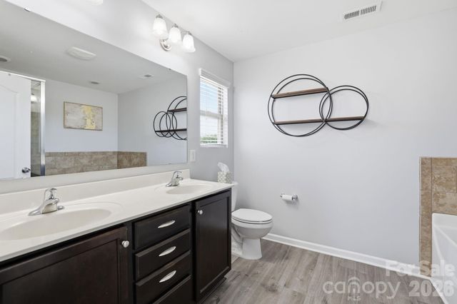 1429 Sunflower Field Place, Matthews, NC 28104