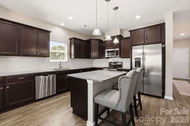 1429 Sunflower Field Place, Matthews, NC 28104