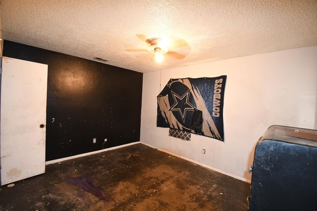 1820 Tovar Place SW, Albuquerque, NM 87121