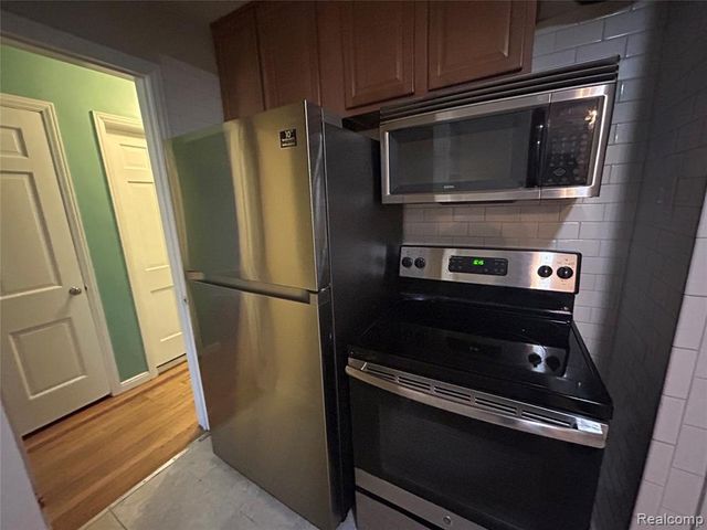 8060 House Street, Detroit, MI 48234