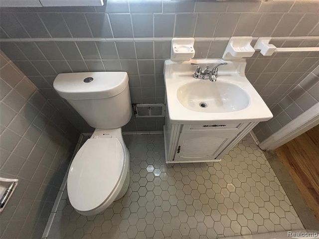 8060 House Street, Detroit, MI 48234