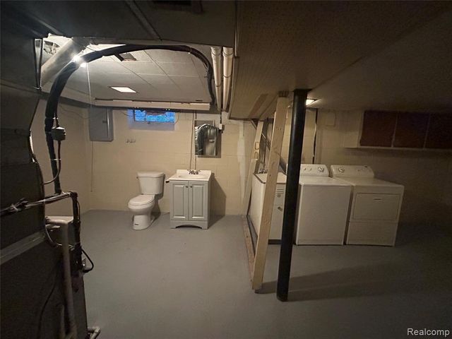 8060 House Street, Detroit, MI 48234