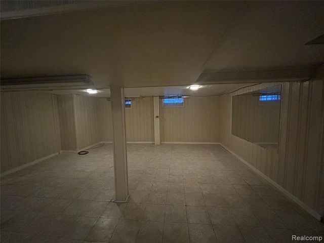 8060 House Street, Detroit, MI 48234