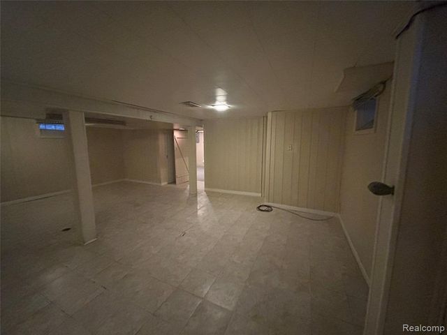 8060 House Street, Detroit, MI 48234