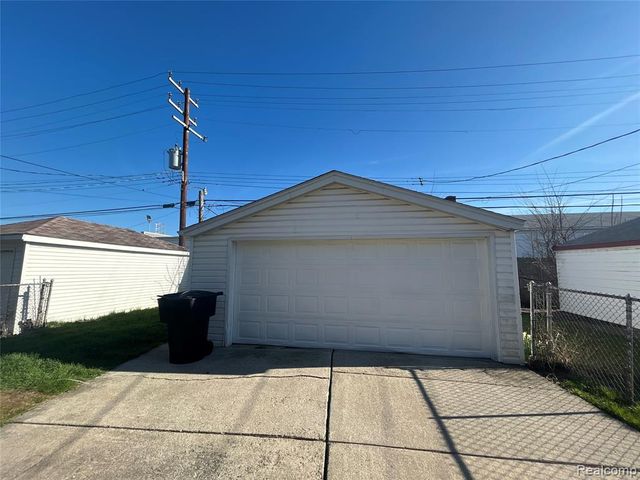 8060 House Street, Detroit, MI 48234