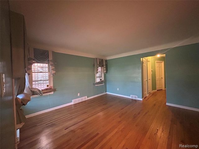 8060 House Street, Detroit, MI 48234